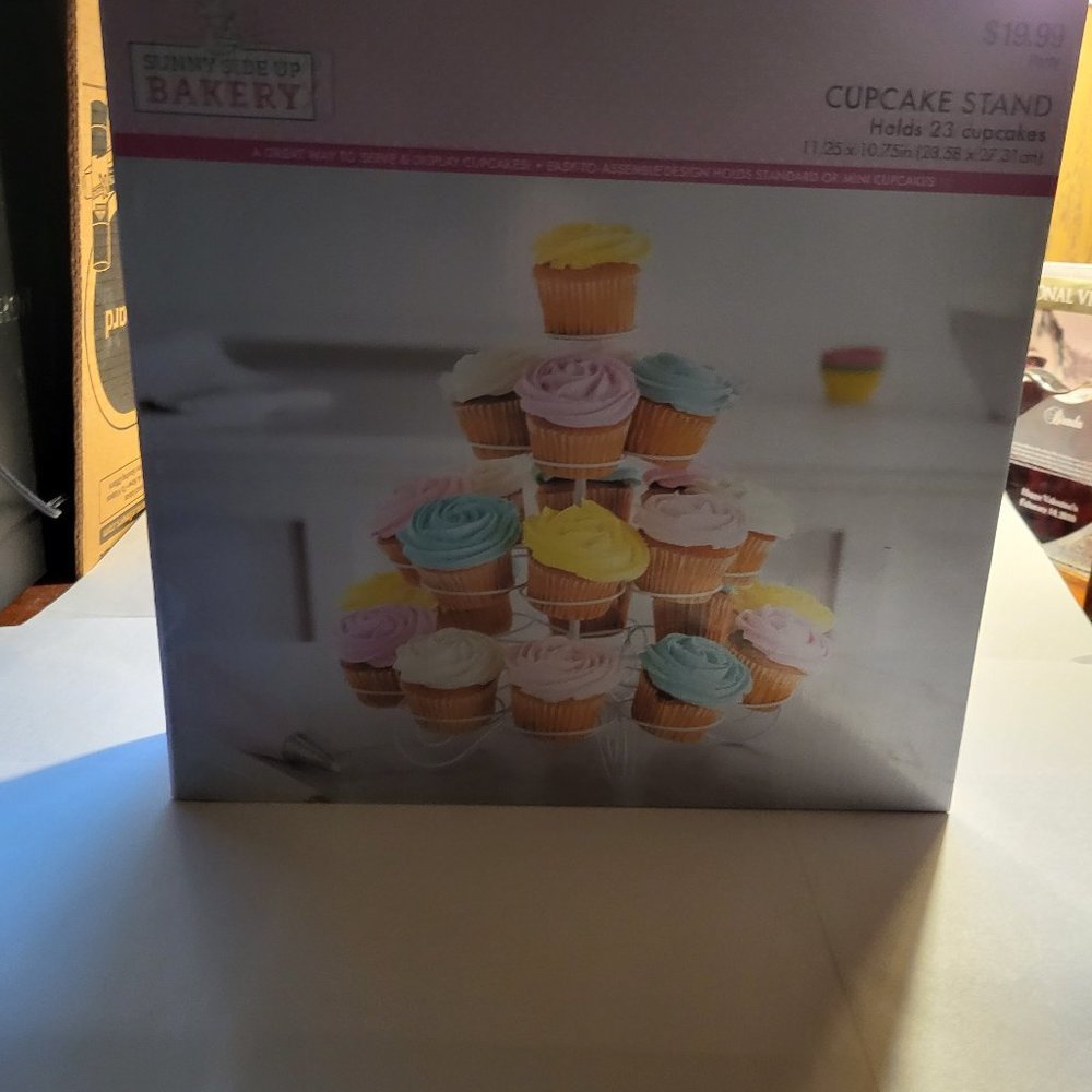 Sunnyside Up Cupcake Stand